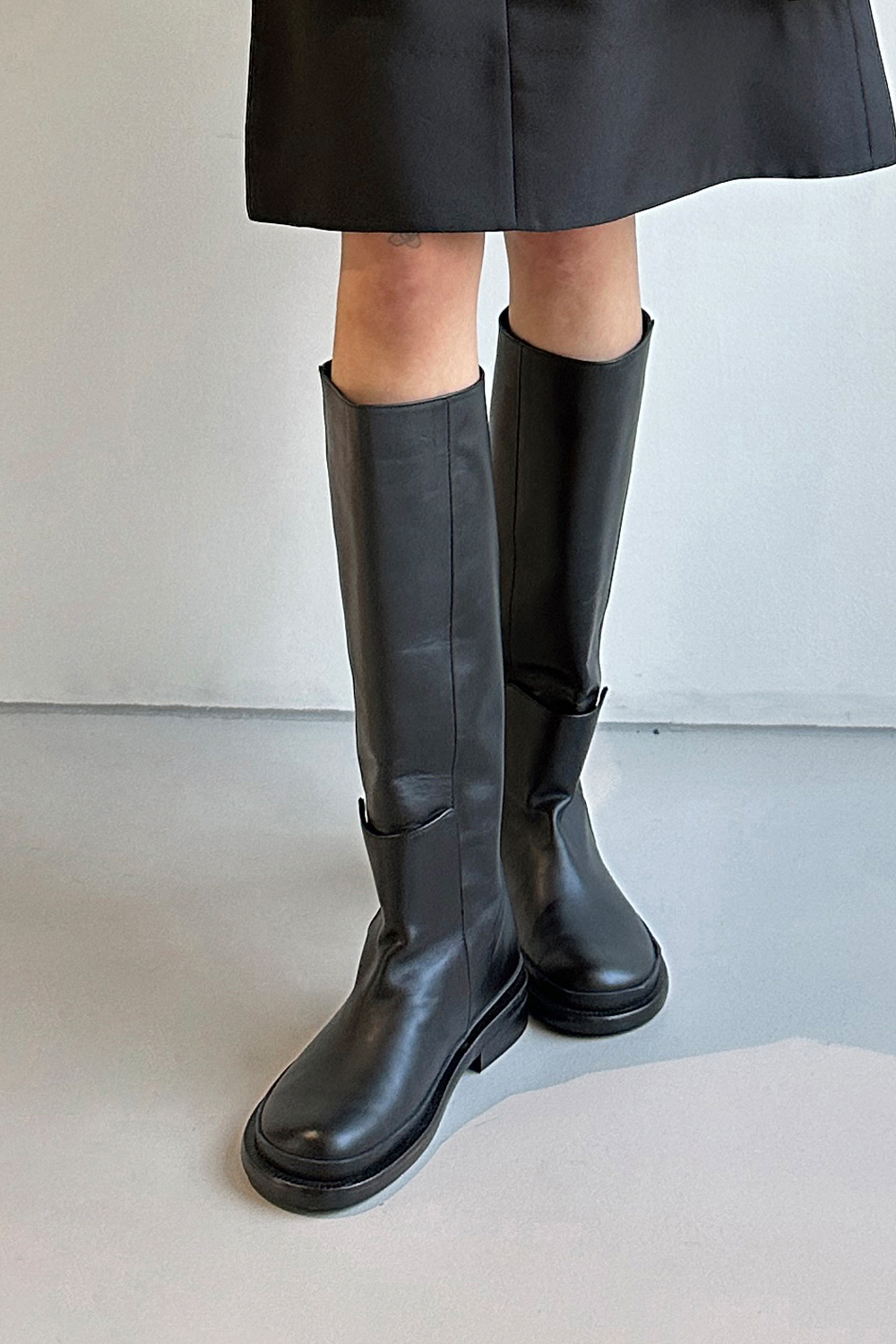 ROUND TOE LONG BOOTS_BLACK